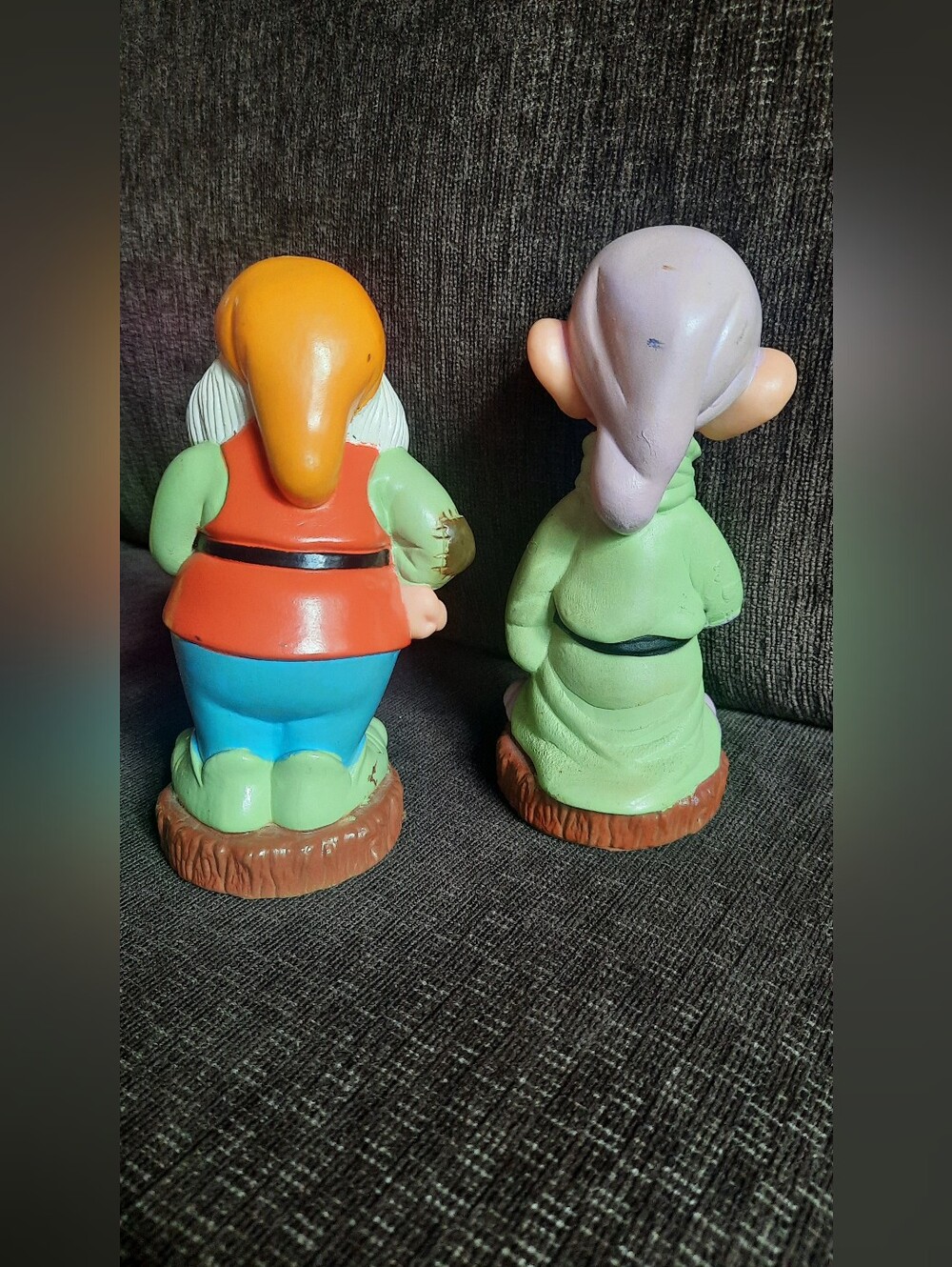 Vintage Disney Snow White Bank and Seven Dwarfs Rubber Vinyl Figures - Picture 7 of 10